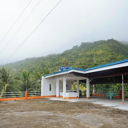 C Star Travellers Inn