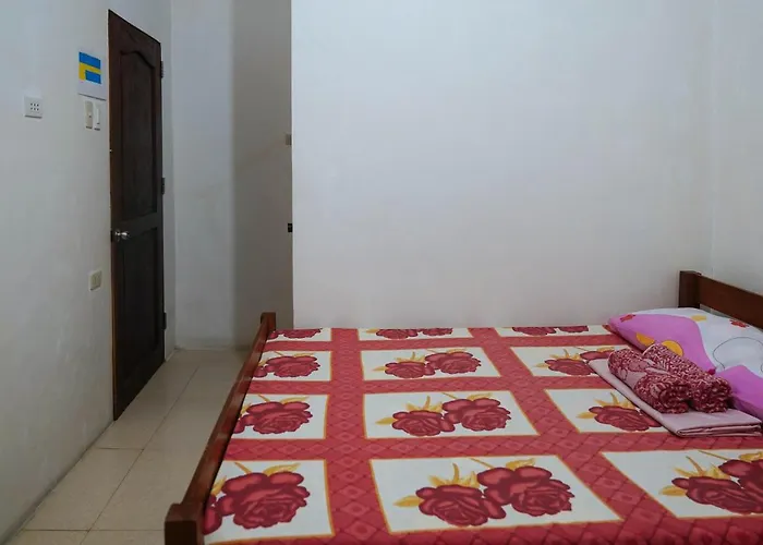 C Star Travellers Hotel