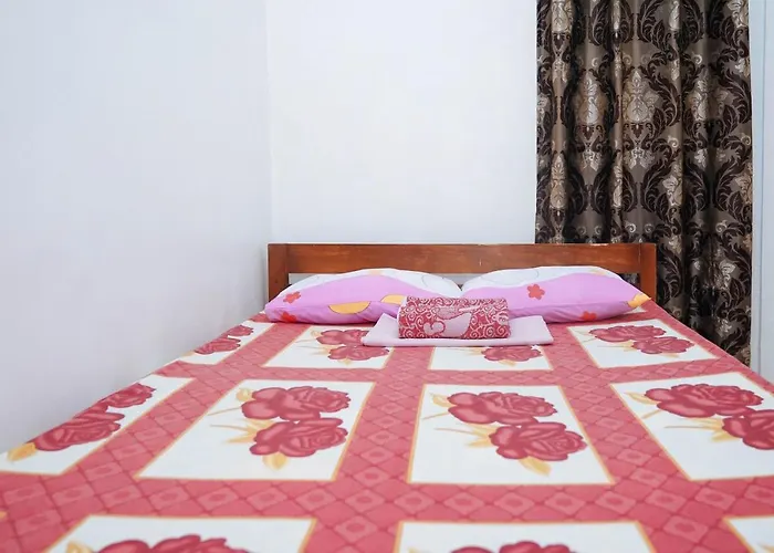 C Star Travellers Hotel