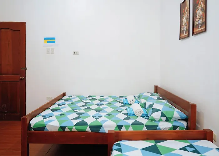 C Star Travellers Hotel Oslob